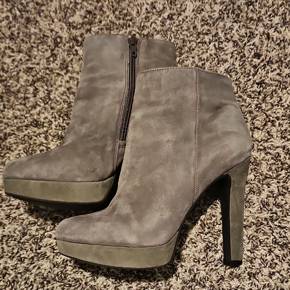 Gianni Bini Gray Heeled Boots